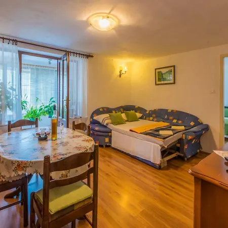 Apartament Rudi *